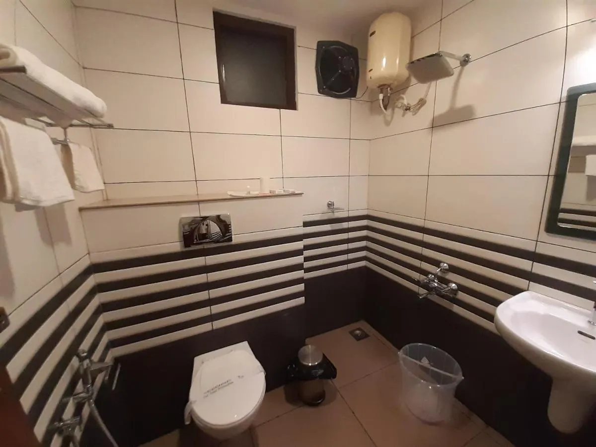 Hotel Ktdc Folk Land, Parassinikadavu Pappinisseri